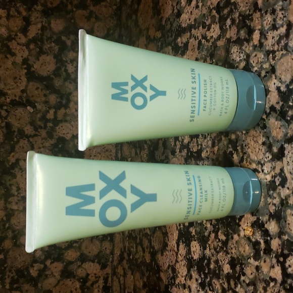 MOXY by BBW  Sensitive skin care bundle - Picture 1 of 2